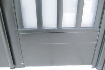 アルミ製玄関ドアの傷・劣化の塗装・補修